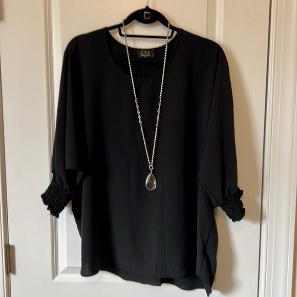 NWOT Black Top - Picture 1 of 5